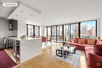 Building Photo - 161 W 61st St