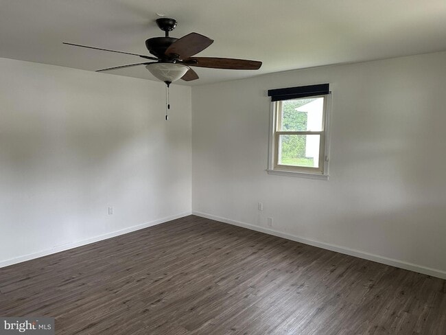 Building Photo - 1447 Knight Ave
