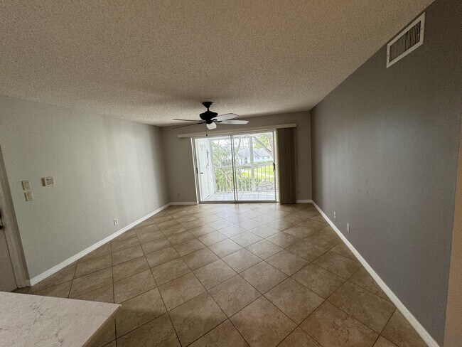 Foto del edificio - 2516 SE Anchorage Cove
