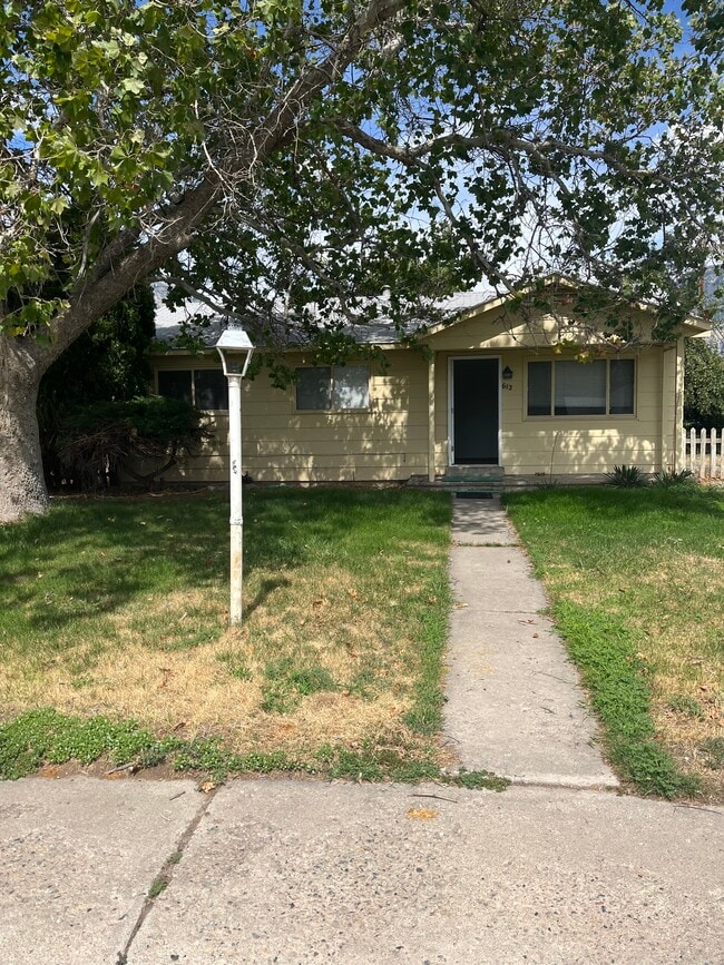 Building Photo - 612 Orchard Dr