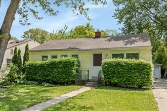 Building Photo - 4410 Rosewold Ave