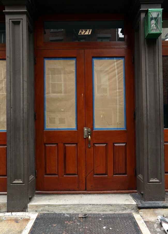 Building Photo - 271 Water St