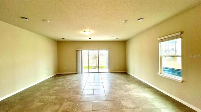 Foto del edificio - 2855 Stunning Ave
