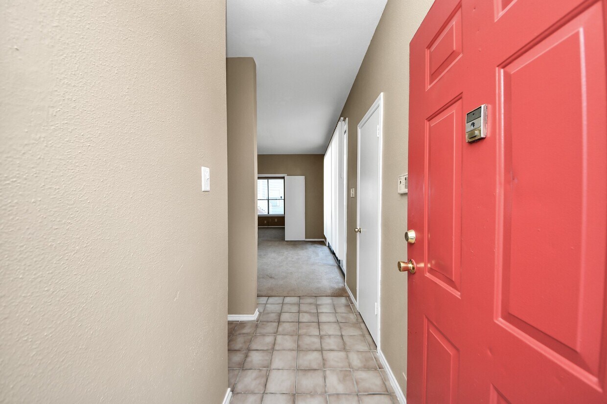 Foto del edificio - 14550 Fonmeadow Dr