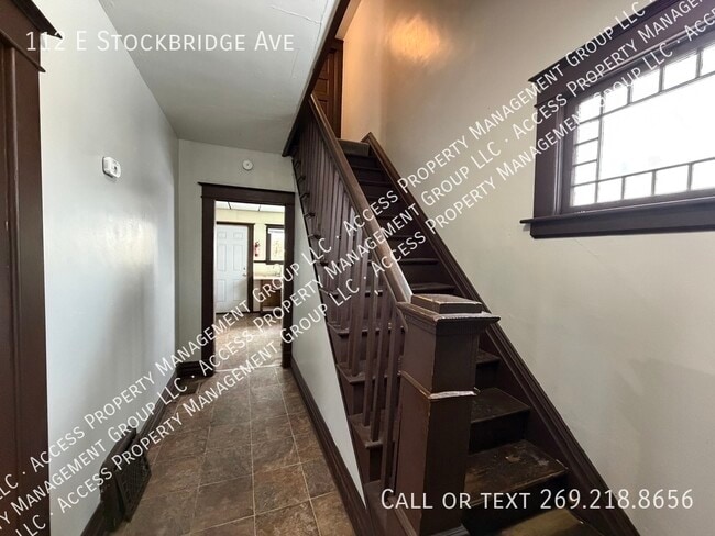 Building Photo - 112 E Stockbridge Ave