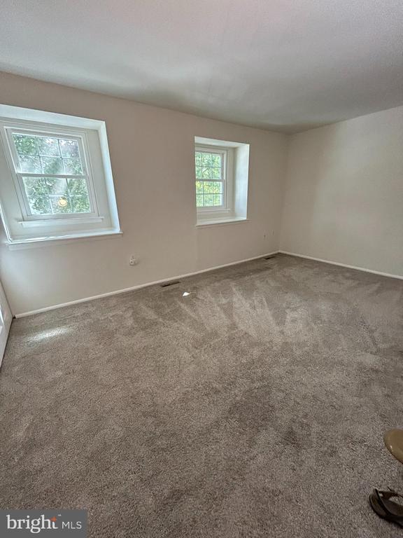 Building Photo - 576 Millshire Dr