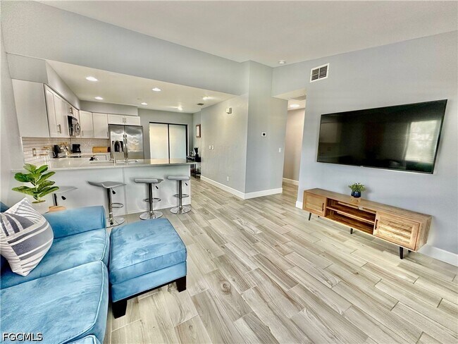 Foto del edificio - 4903 Vincennes St