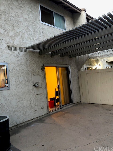 Building Photo - 3473 Columbia Ave