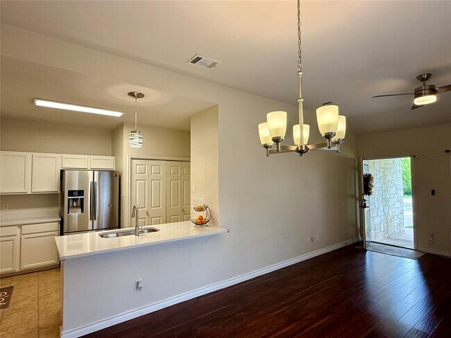 Building Photo - 8703 Weiser Dr