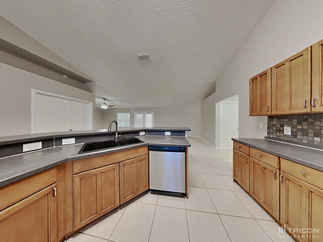 Foto del edificio - 24 Pineland Ln
