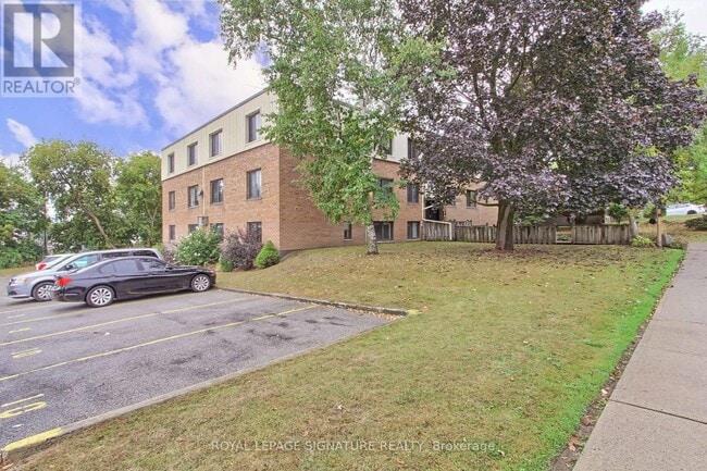 Photo du bâtiment - 136 Scanlon Ave