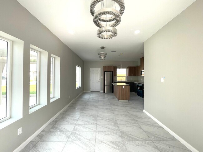 Foto del edificio - 3912 Las Vistas Ln