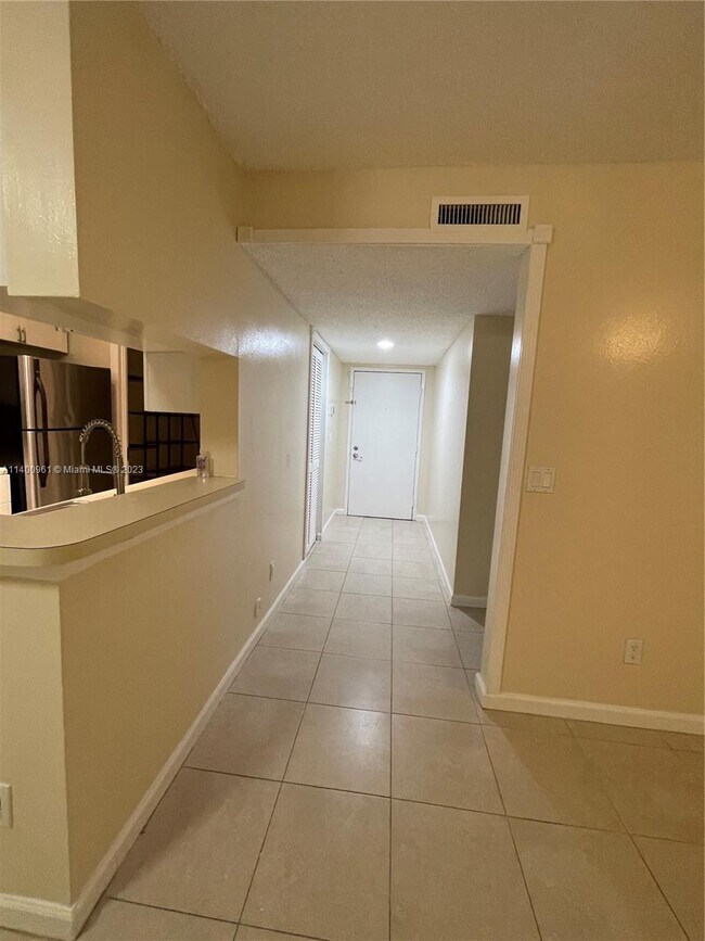 Building Photo - 356 SW 83rd Way