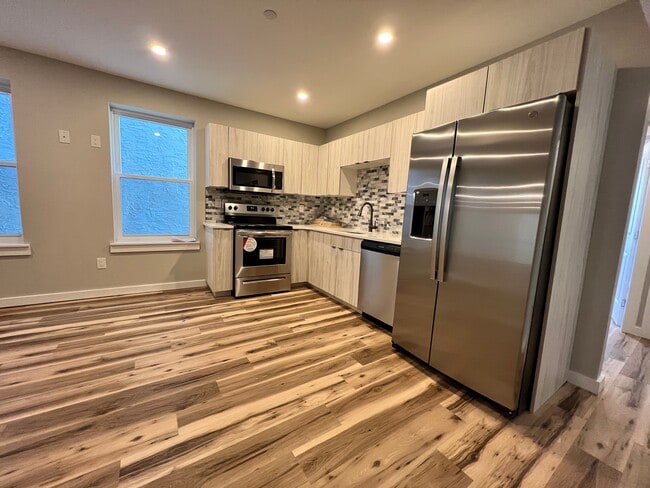 Kitchen/Living 1 - 4231 Aspen St