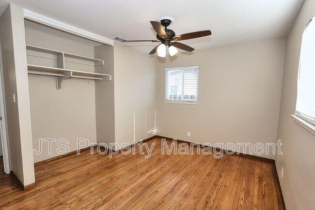 Building Photo - 10624 Chardonay Dr
