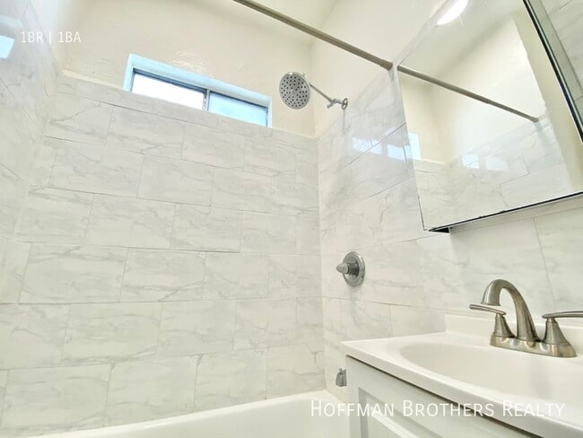 Foto del edificio - 8517 Horner St