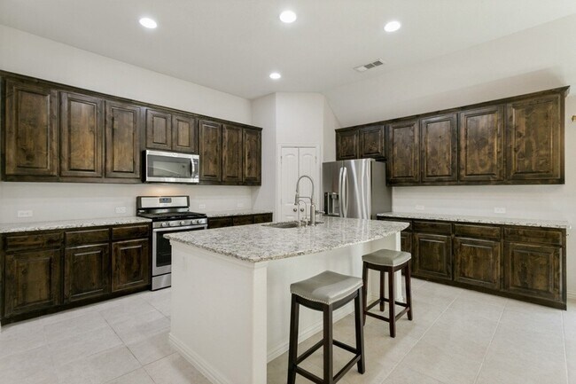 Foto del edificio - 531 Catherine Ln