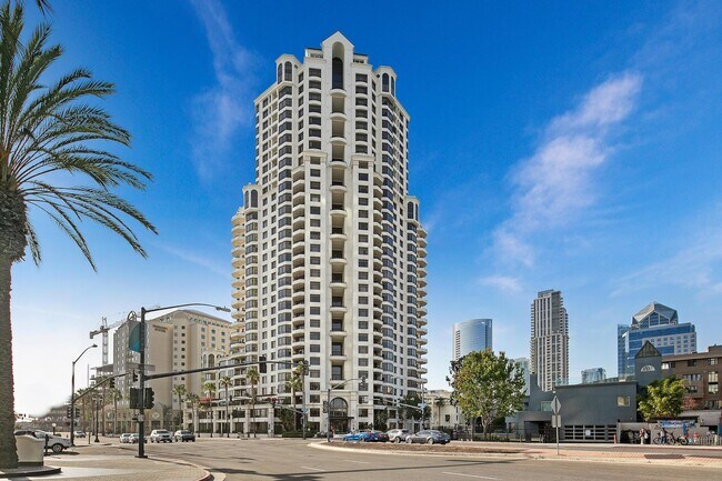 Building Photo - 700 W Harbor Dr