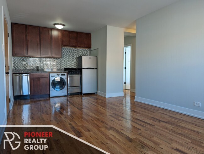 Foto del edificio - 550 W Arlington Pl