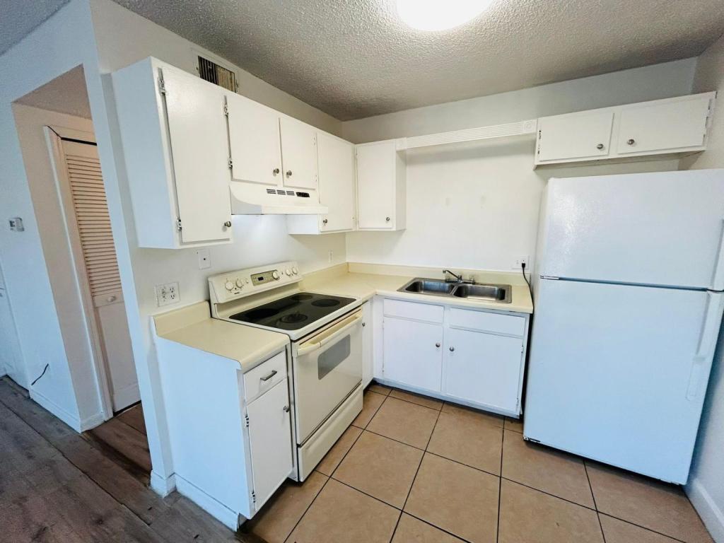 Foto principal - 1290 9th St
