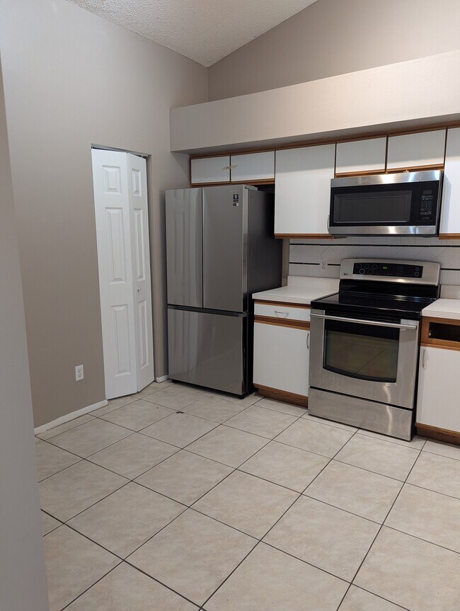 Building Photo - 861 Blackgum Ct