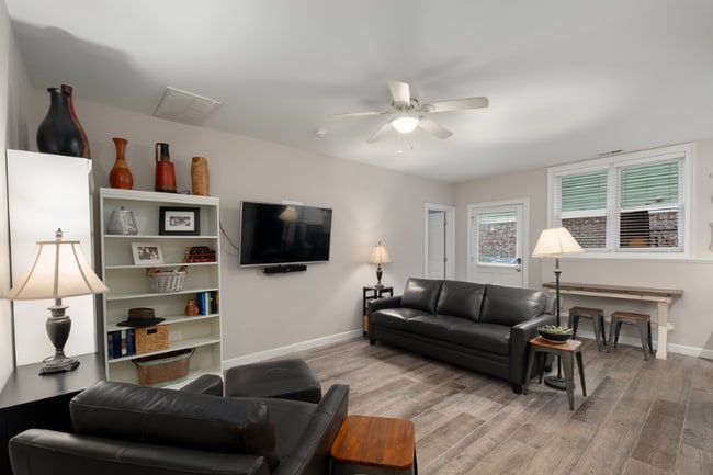 Photo - 723 S Boylan Ave Apartment