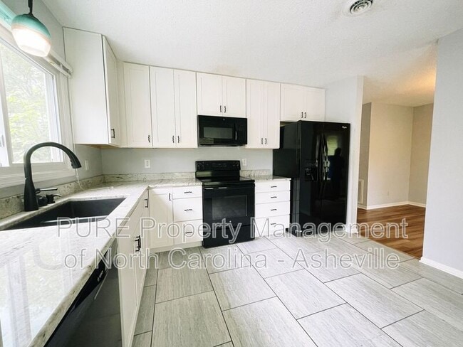 Building Photo - 38 Morning Glory Dr