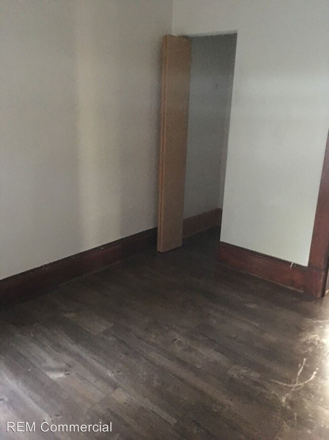 Foto del edificio - 3 br, 1 bath House - 411 Tyler Street