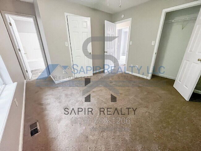 Foto del edificio - 220 Beechwood Ln