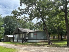 Building Photo - 1667 -B US-190