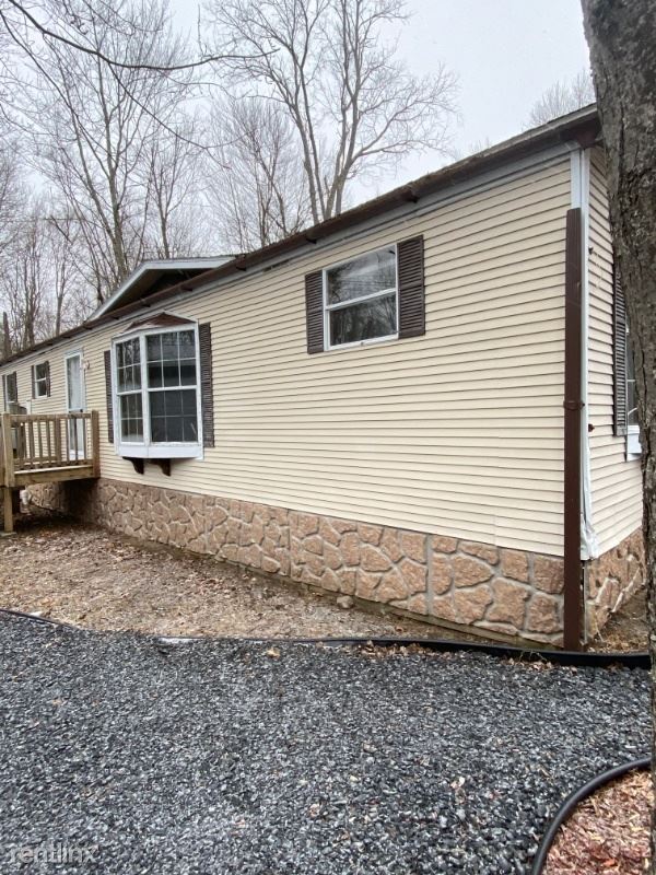 Primary Photo - 3 br, 1.5 bath Mobile Home - 33 Peter Dr