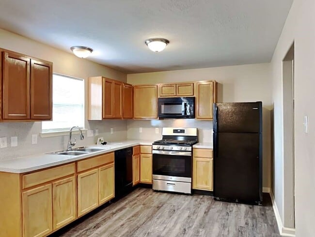 Building Photo - 17330 Wigeon Way Dr