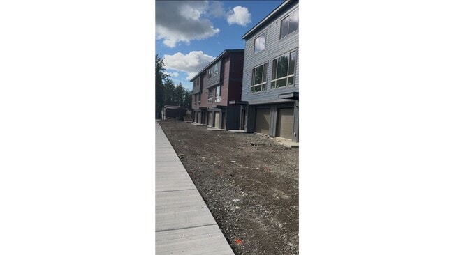 Building Photo - 1140 Cousy Lp