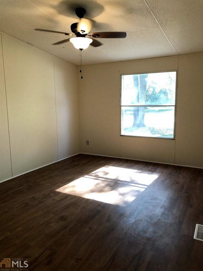 Building Photo - 448 Palmhurst Dr