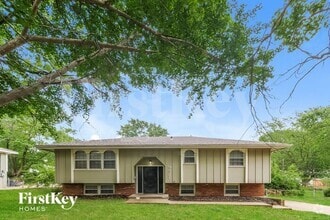 Building Photo - 9827 Drury Ave