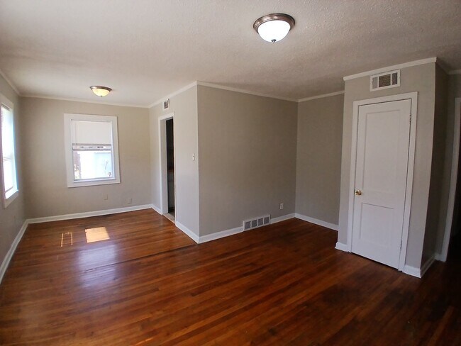 Foto del edificio - Newly Renovated Duplex in Hayden Place