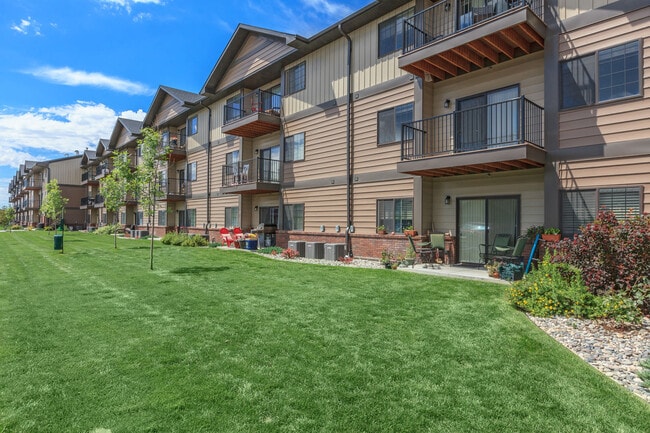Building Photo - Inter Pointe