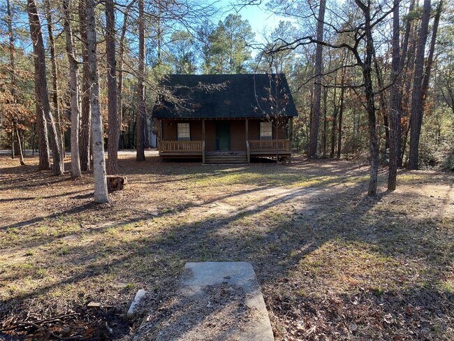 Building Photo - 24501 Pine Oak Ln