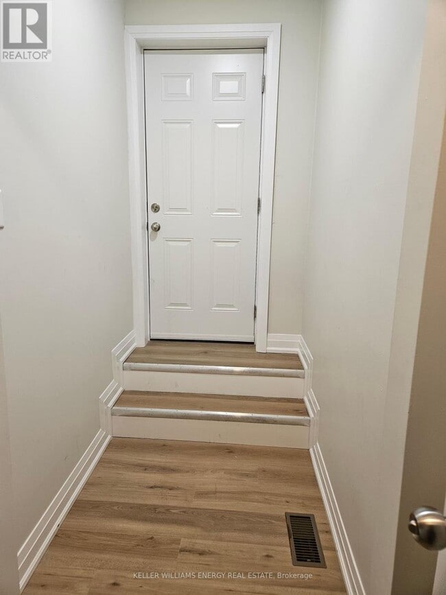 Building Photo - 111 Rosswell Dr