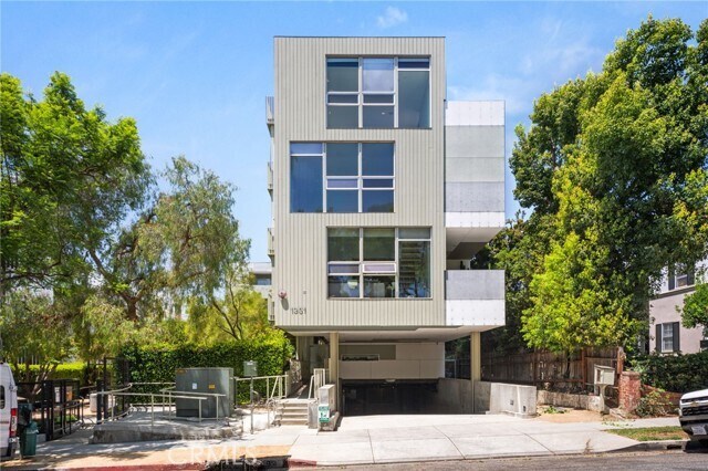 Foto del edificio - 1351 Havenhurst Dr