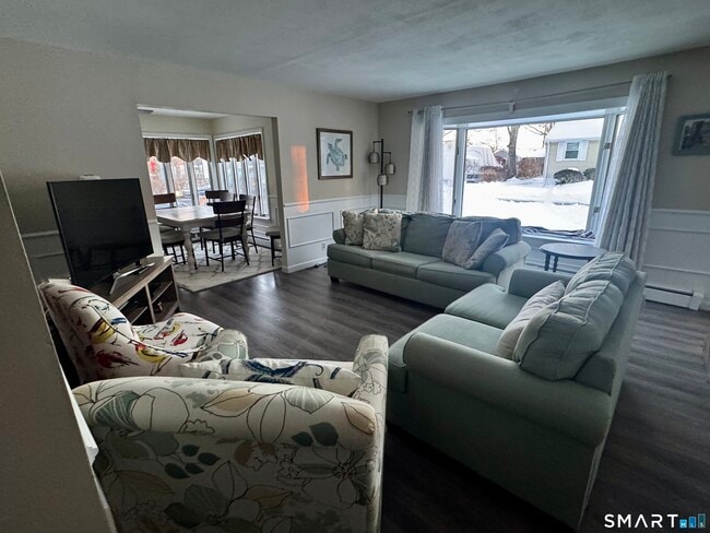 Foto del edificio - 51 Billow Rd