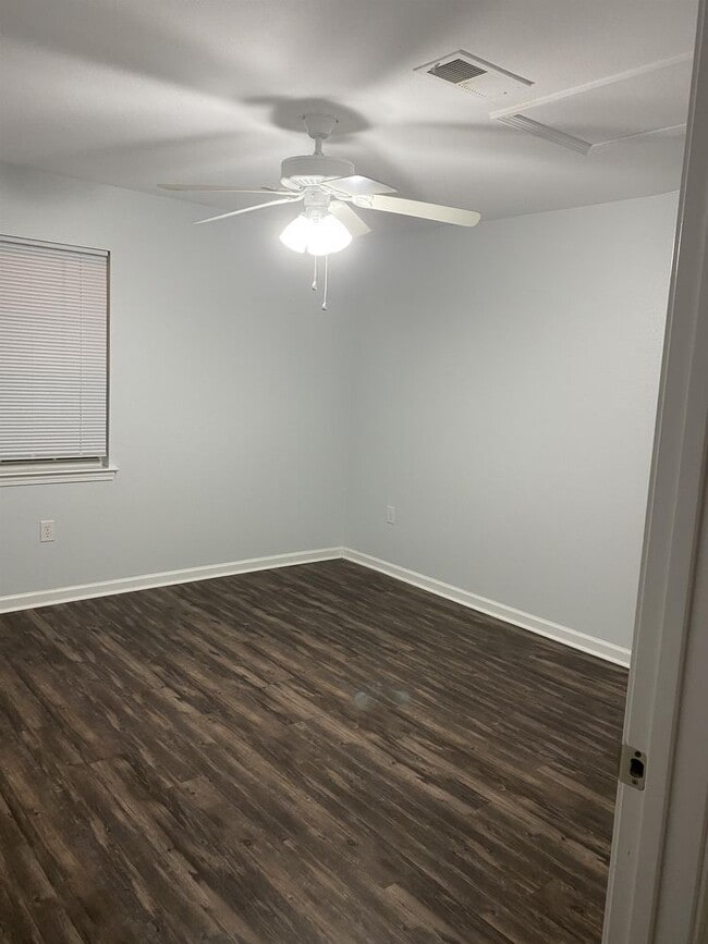 Building Photo - 241 Cove Landing Drive - 111104