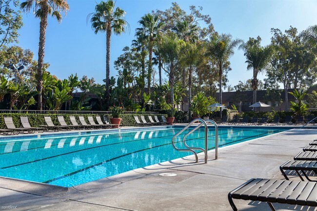 Foto del edificio - 3901 Parkview Ln