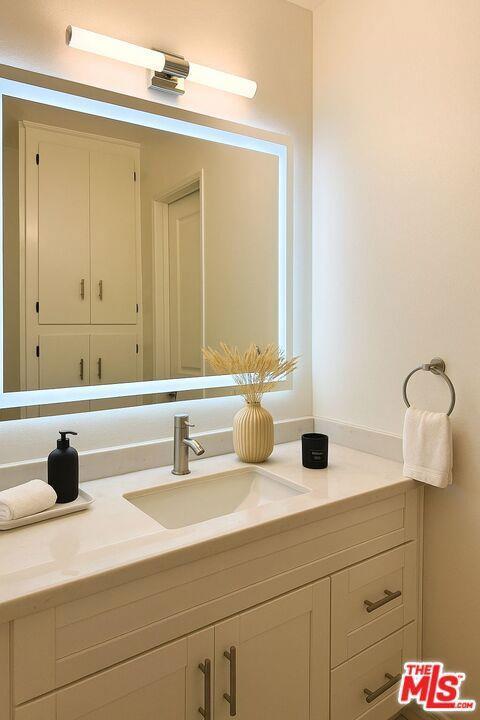 Foto del edificio - 9061 Keith Ave