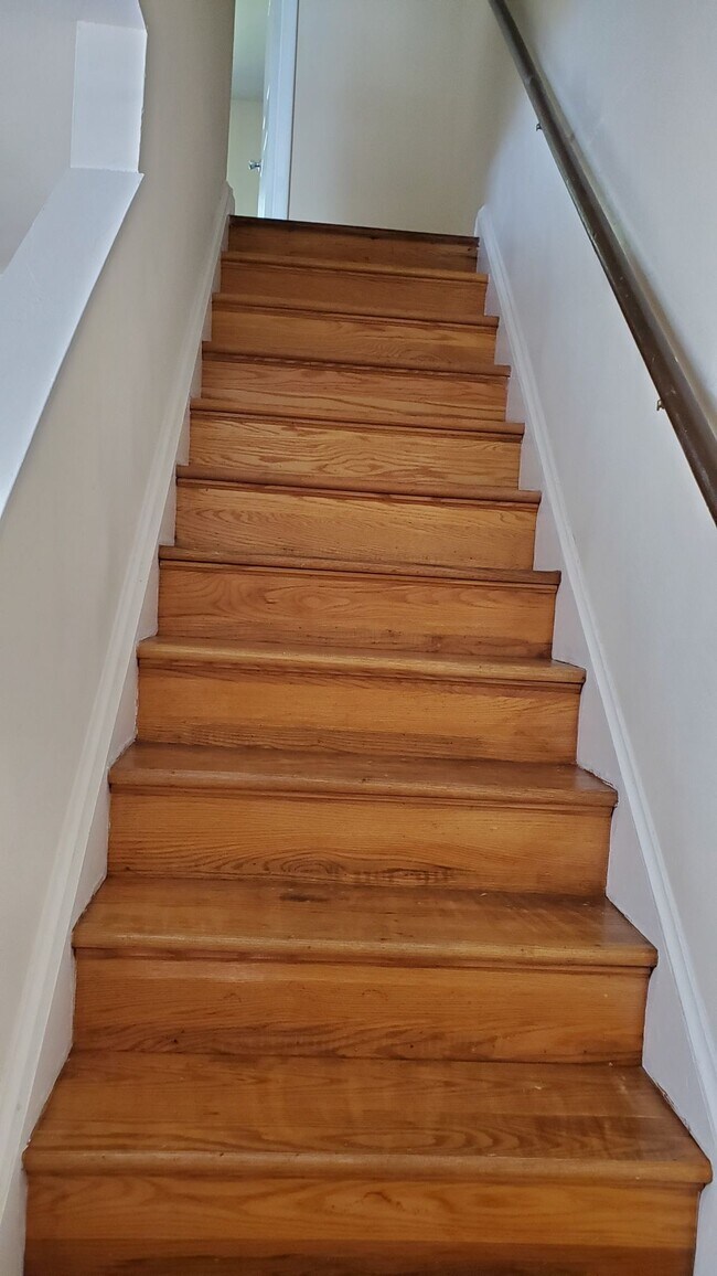 Stairs - 1826 Charles Ct