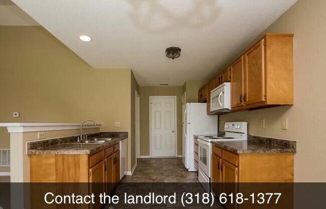 Building Photo - 7643 Hidden Valley Ln