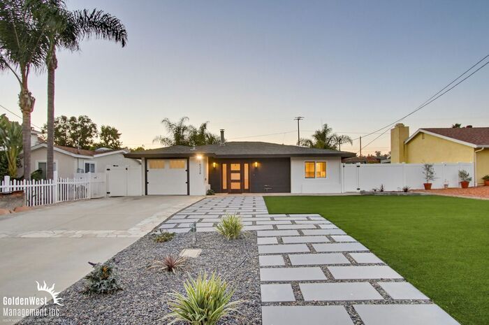 Foto principal - Stunningly Renovated 3Bdm 2Ba Home + Casita in Poway!