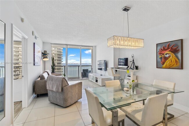 Foto del edificio - 1750 N Bayshore Dr