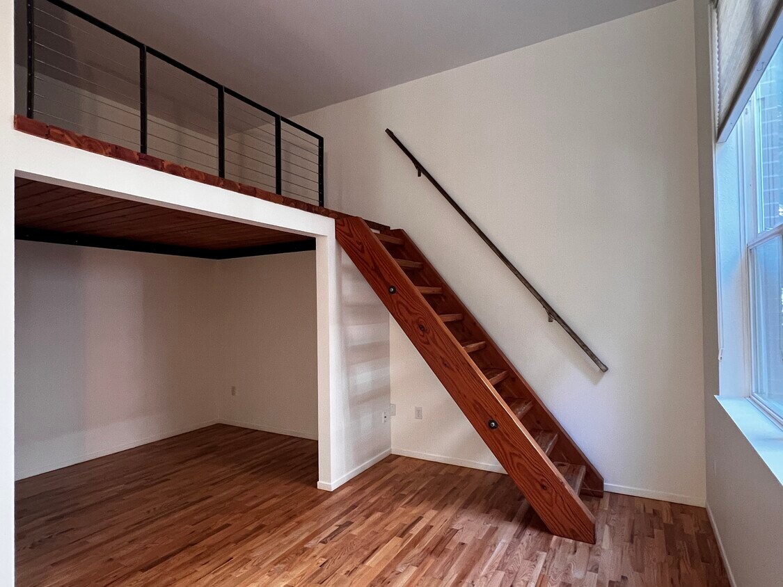 Foto principal - 1009 NW Hoyt St