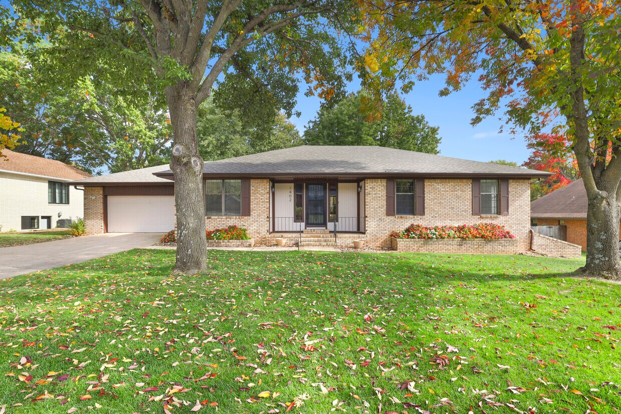 1402 NW K St, Bentonville, AR 72712 House Rental in Bentonville, AR